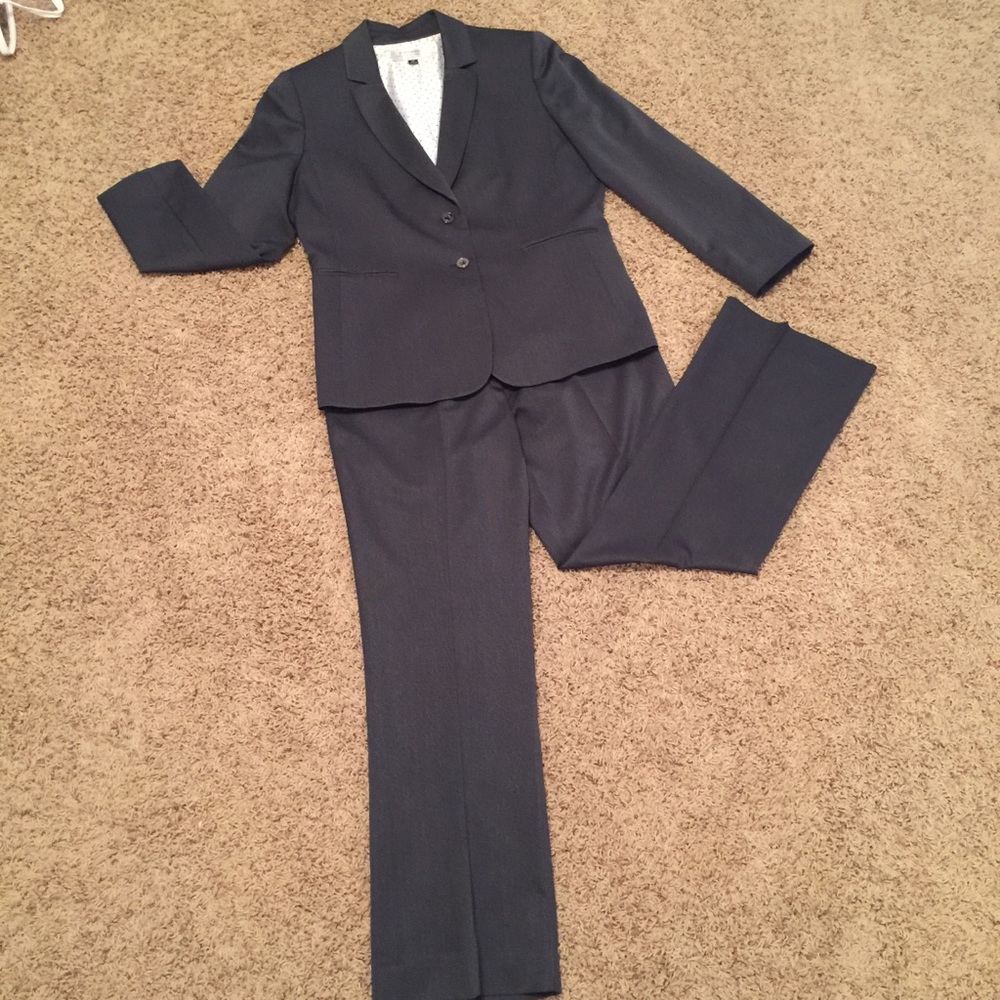 Pant Suit